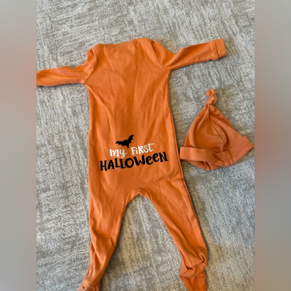 Never worn! Pottery Barn Kids Halloween pajamas